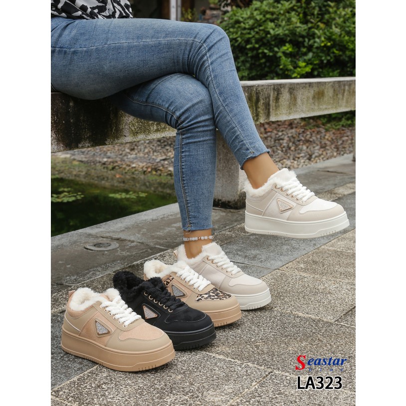 LA323