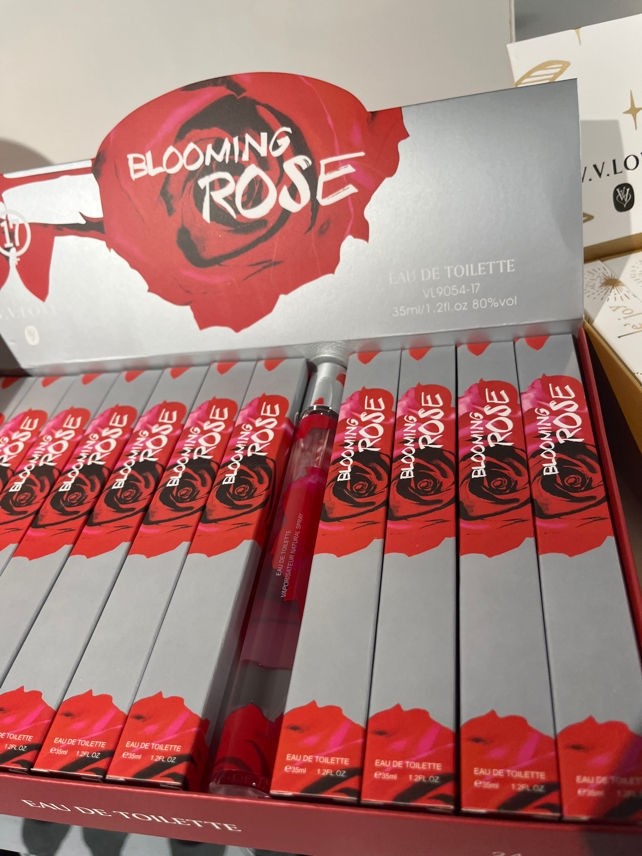 V.vlove Blooming