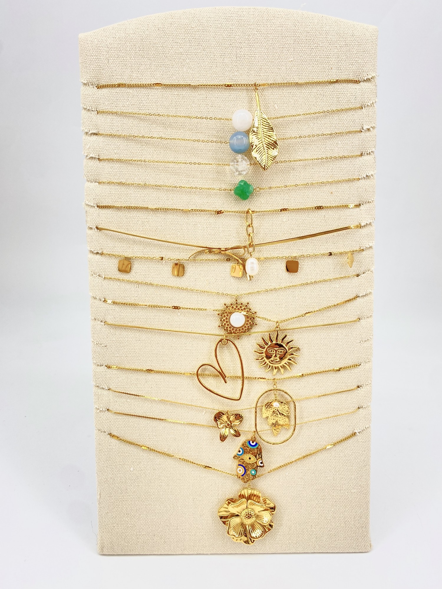 LOT15COLL585-1