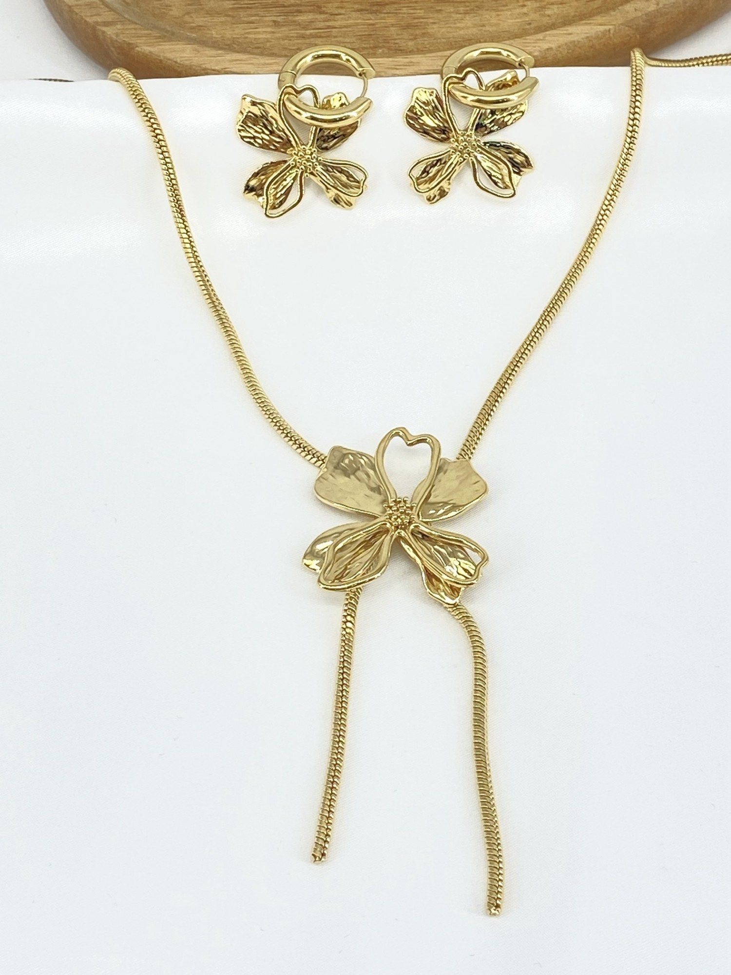 PARURE114-1